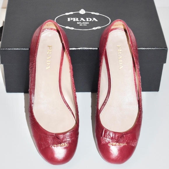 Prada | Shoes | Preloved Prada Calzature Donna Shoes Size 37 | Poshmark